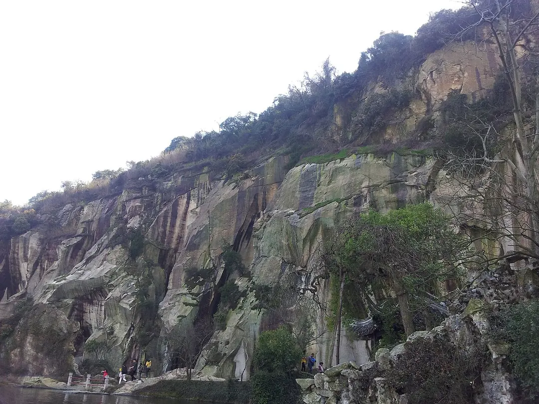 绍兴东湖风景区