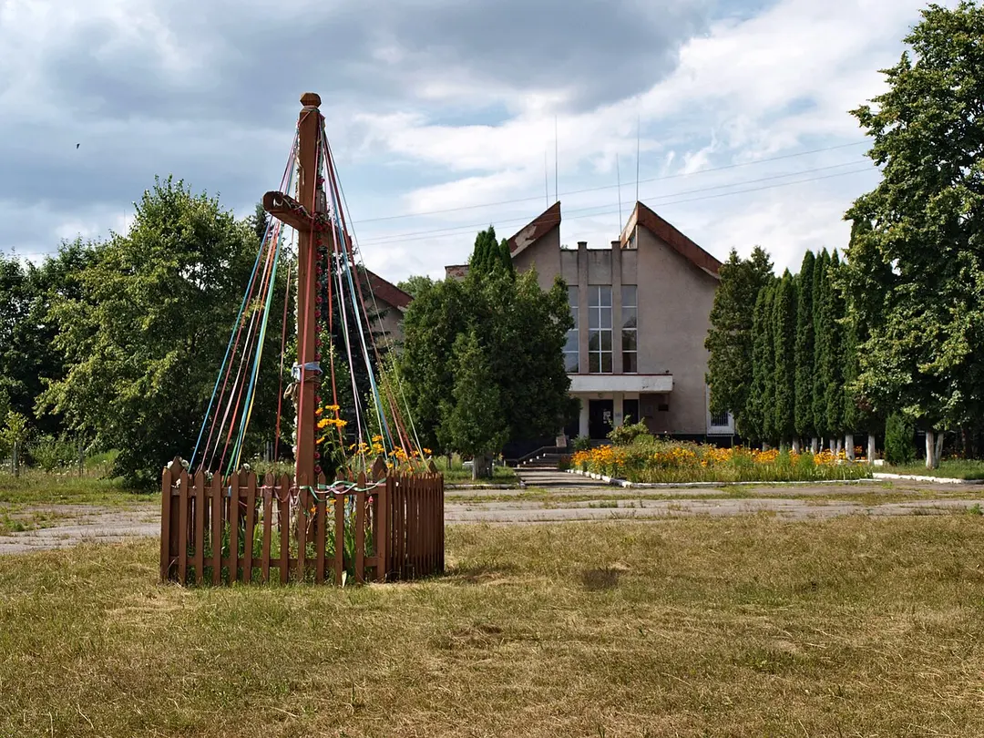 Kmytiv art museum