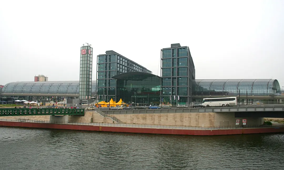 Gustav-Heinemann-Brücke