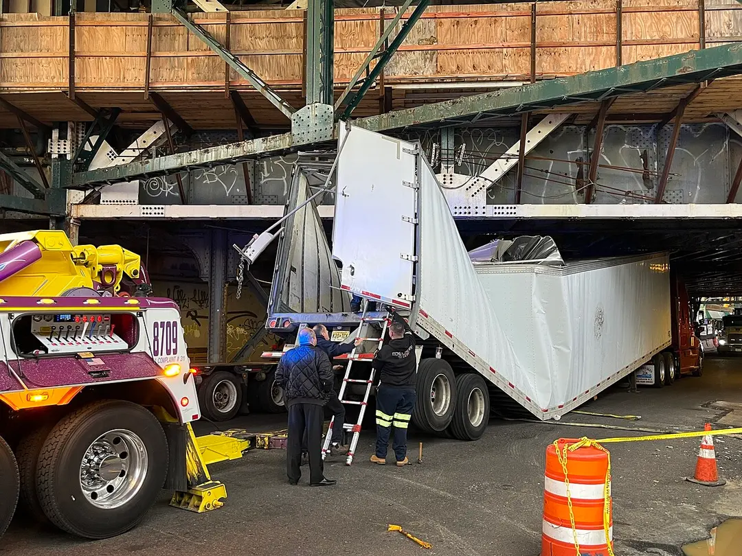 61st Street–Woodside