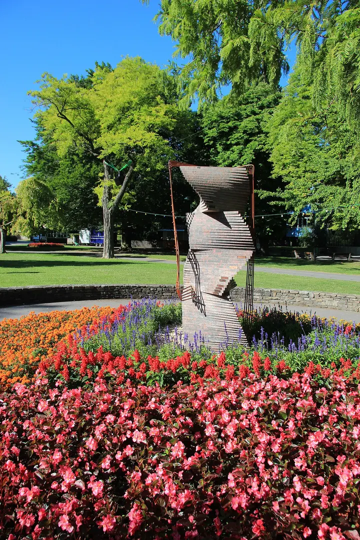 Arnold Schönberg-Brunnen