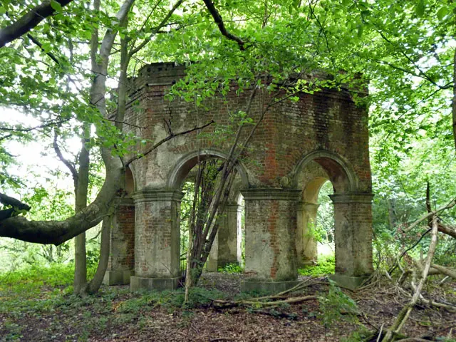 Mereworth Castle