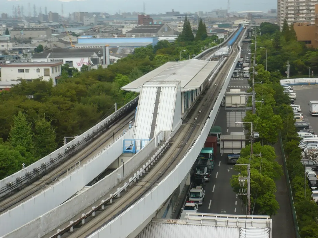 Nanko-higashi