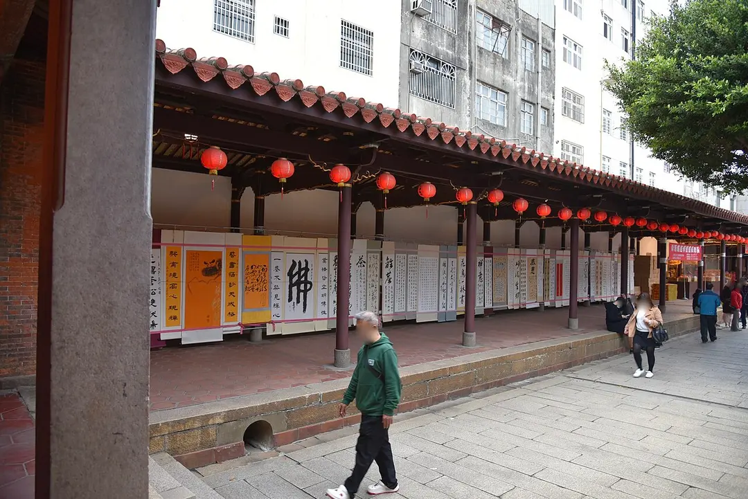 鹿港龍山寺