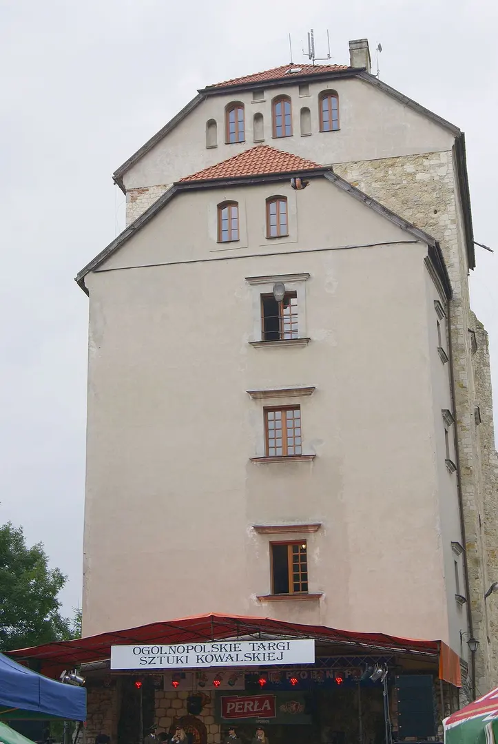 Wojciechów Castle