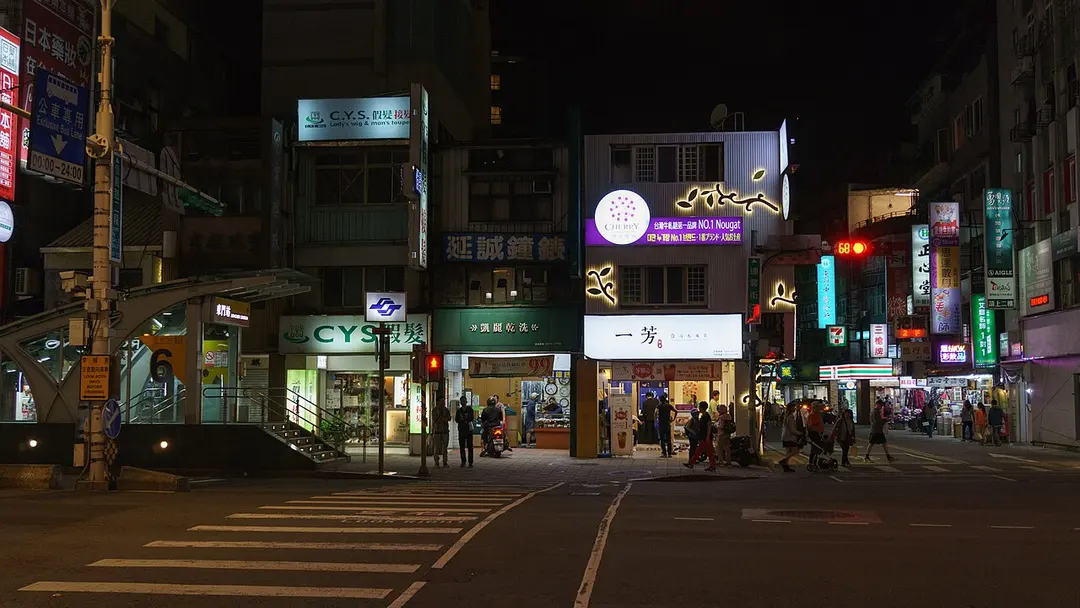 Dongmen