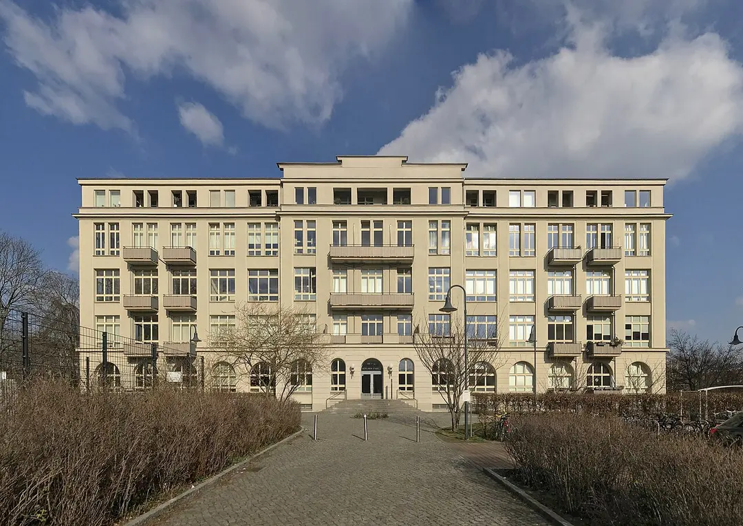 Garbáty Zigarettenfabrik Anbau