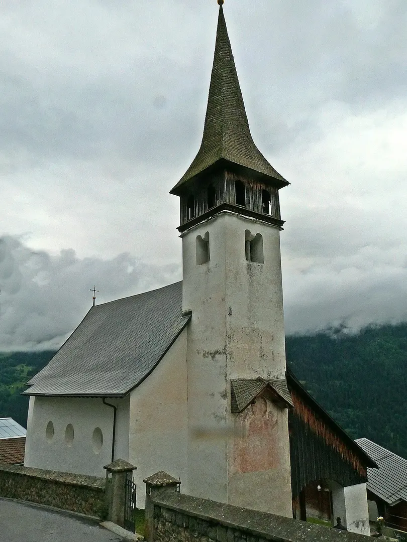 Katholische Kirche Sogn Gieri