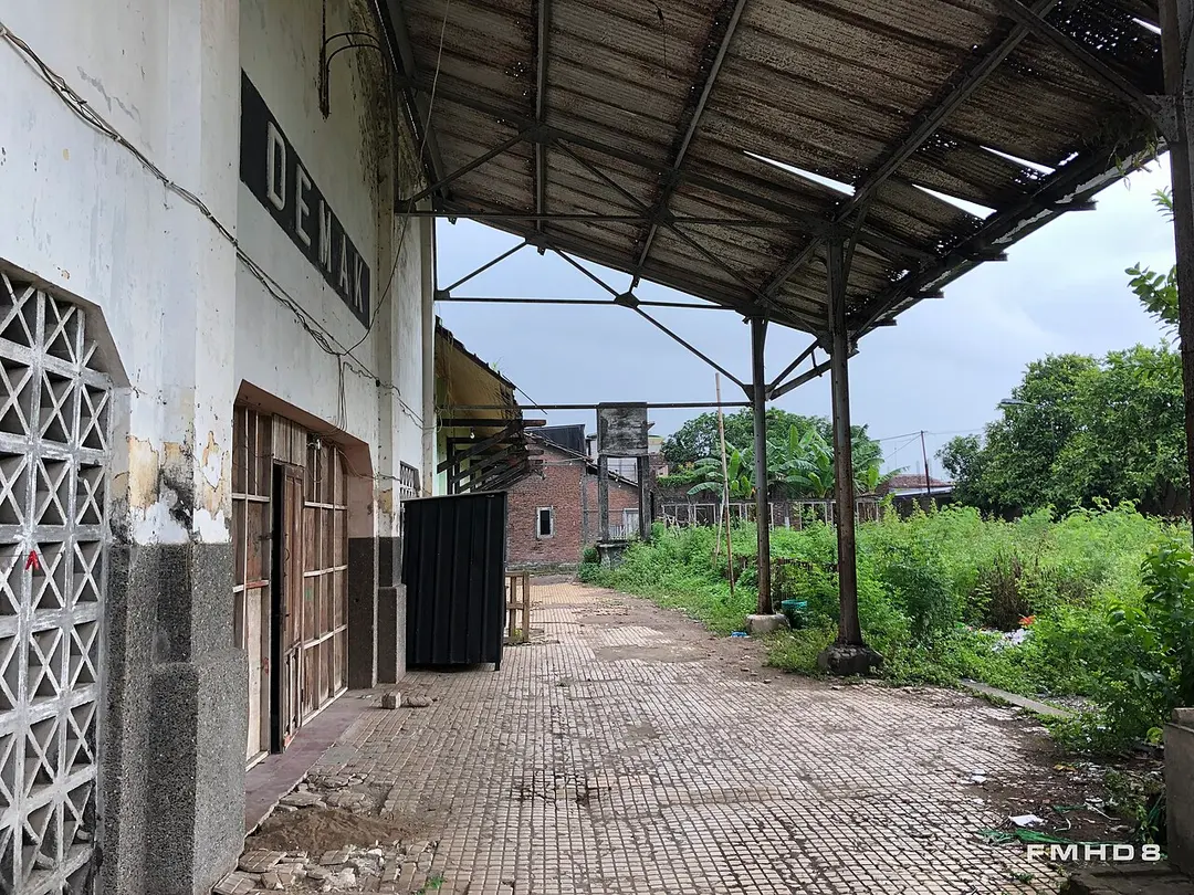 Demak