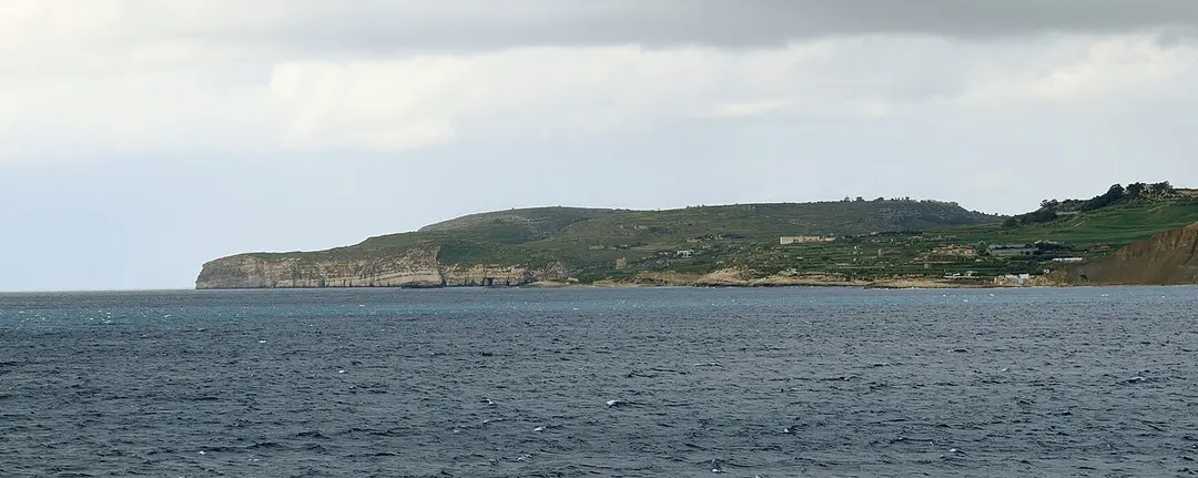 Ta' Ċenċ Cliff