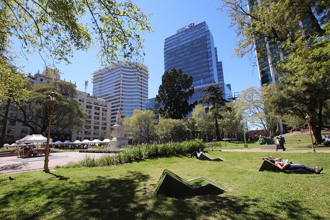 Plaza Roma