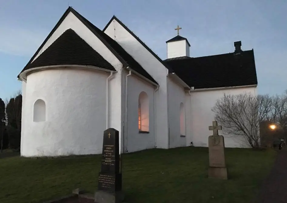 Tönnersjö kyrka