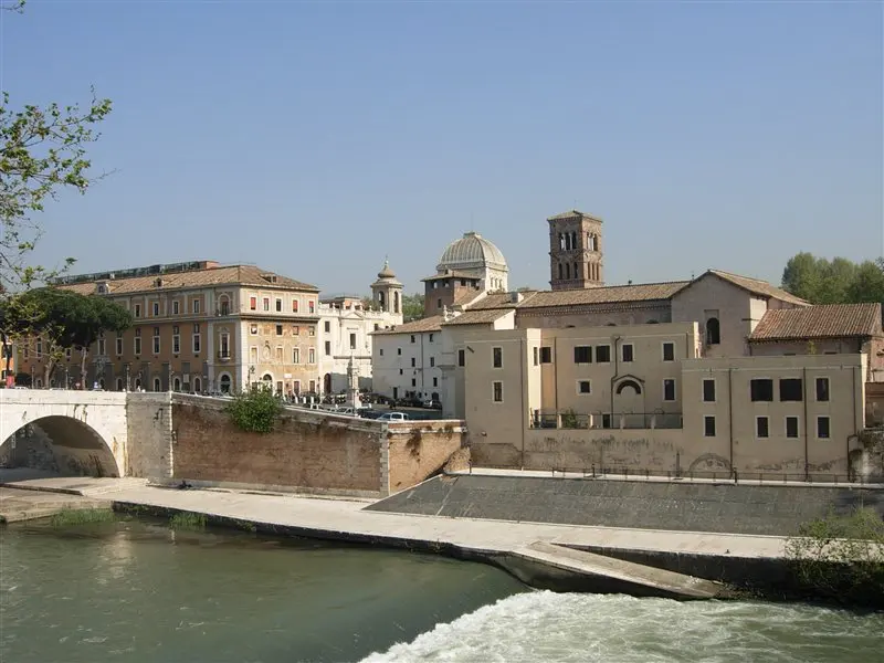 Basilika von St. Bartholomäus auf der Insel
