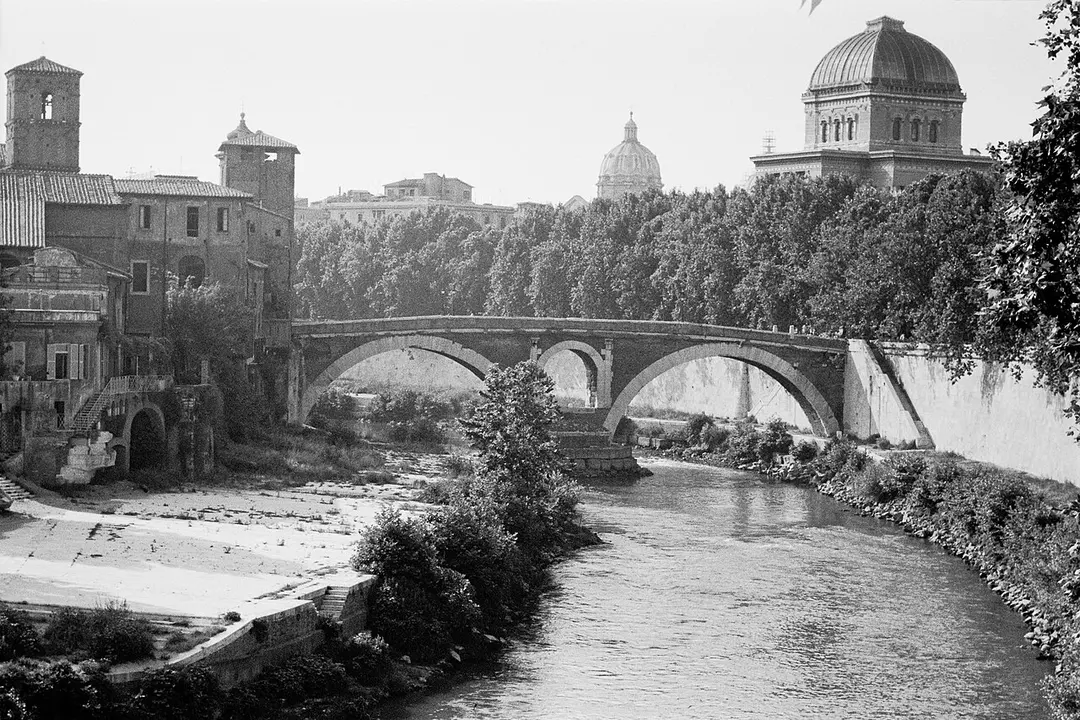 Basilika von St. Bartholomäus auf der Insel