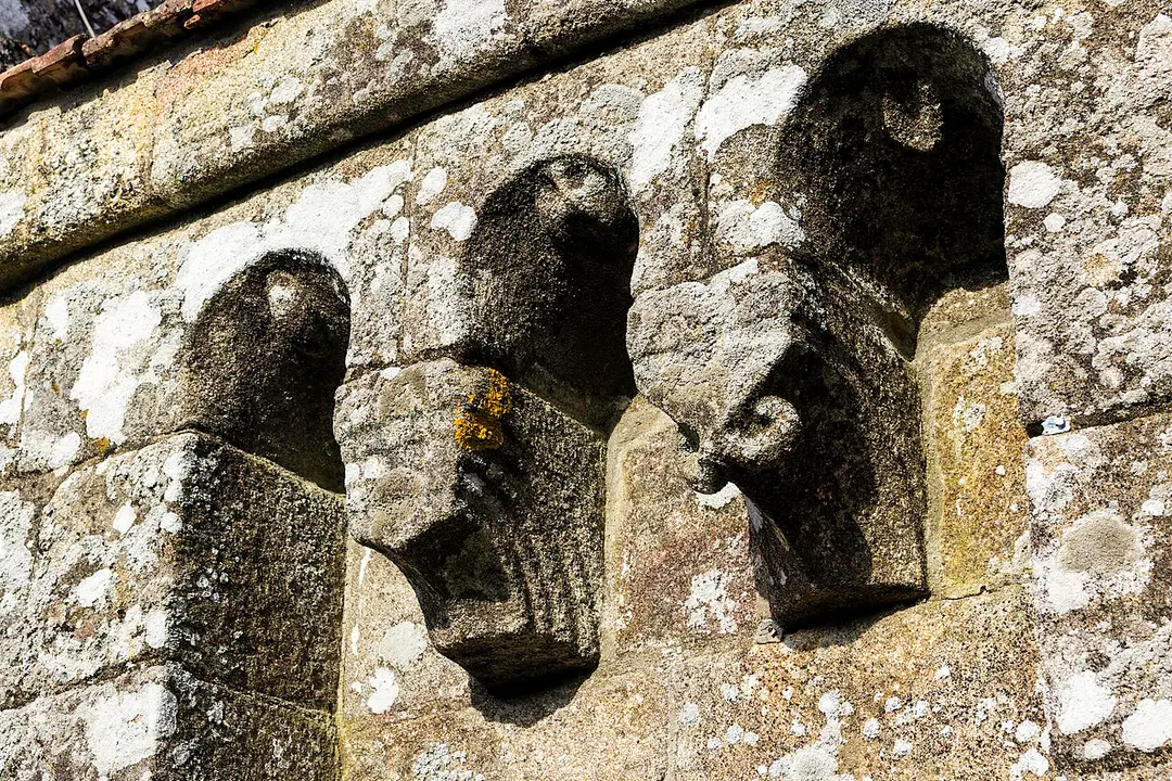 Igrexa de Santa María de Sacos
