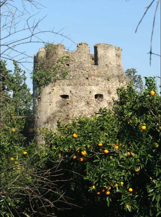 Torre di Mezza Praia