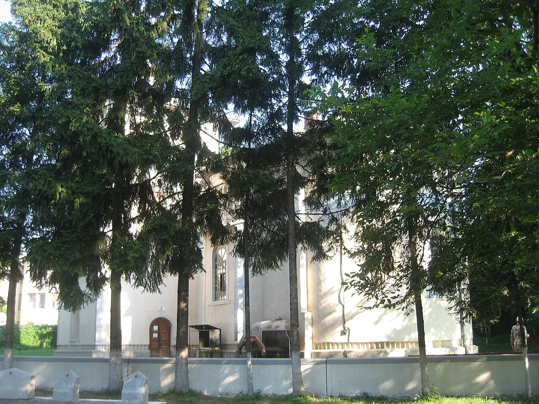 Church of the Holy Archangels, Pașcani