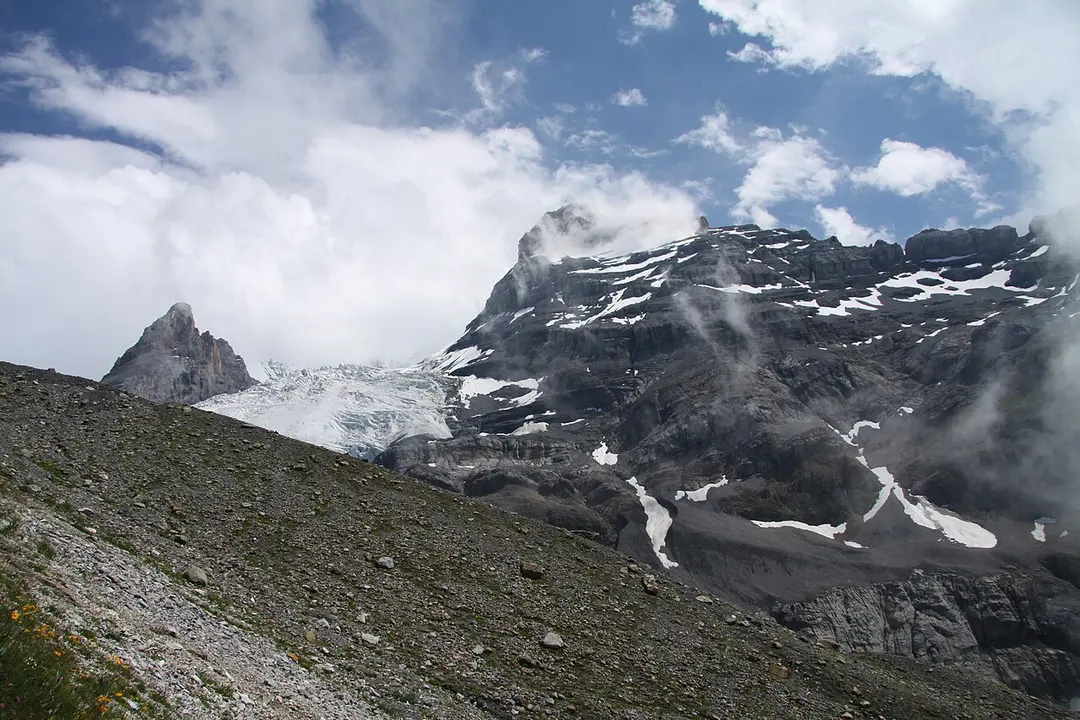 Blüemlisalp Rothorn