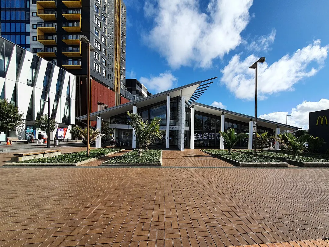 New Lynn War Memorial Library