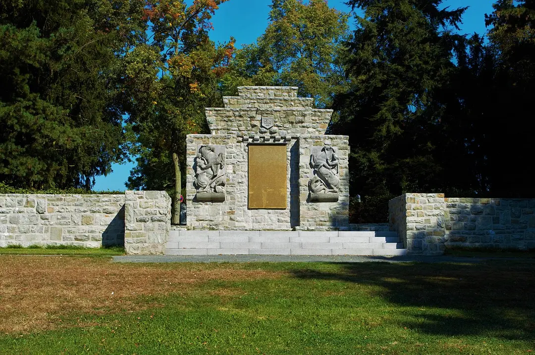 Ehrenmal