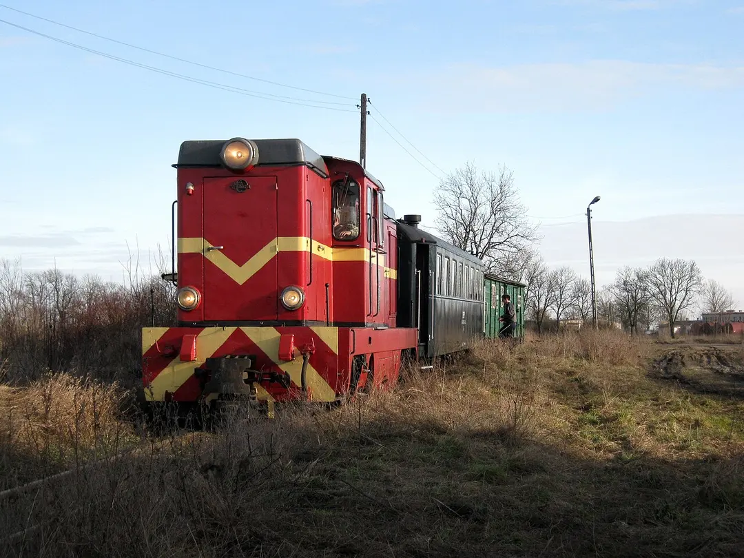 Niechanowo train station