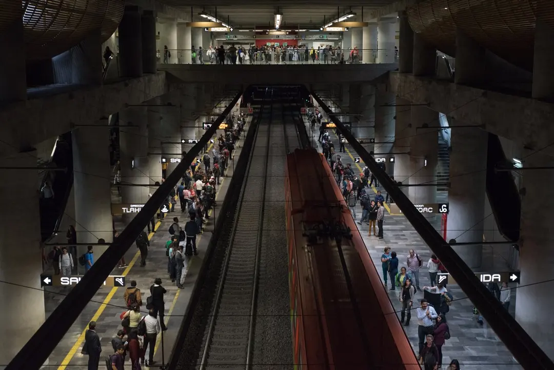Metro Insurgentes Sur