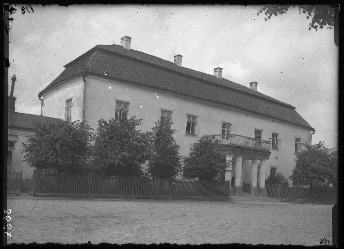 Плябанія
