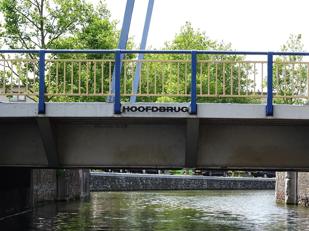 Hoofdbrug