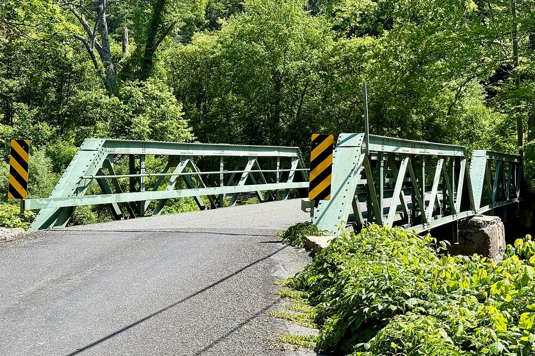 Lower Creek Road