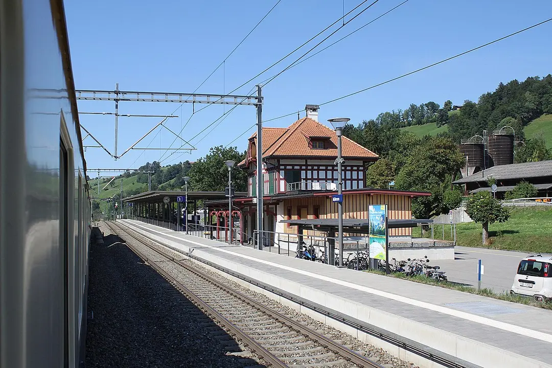 Mülenen railway station