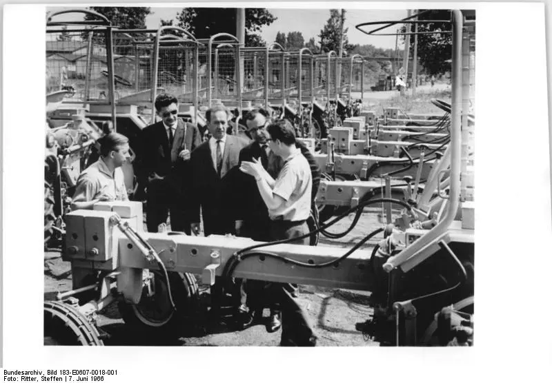 Traktorenwerk Schönebeck