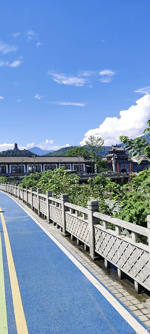 Dujiangyan railway station