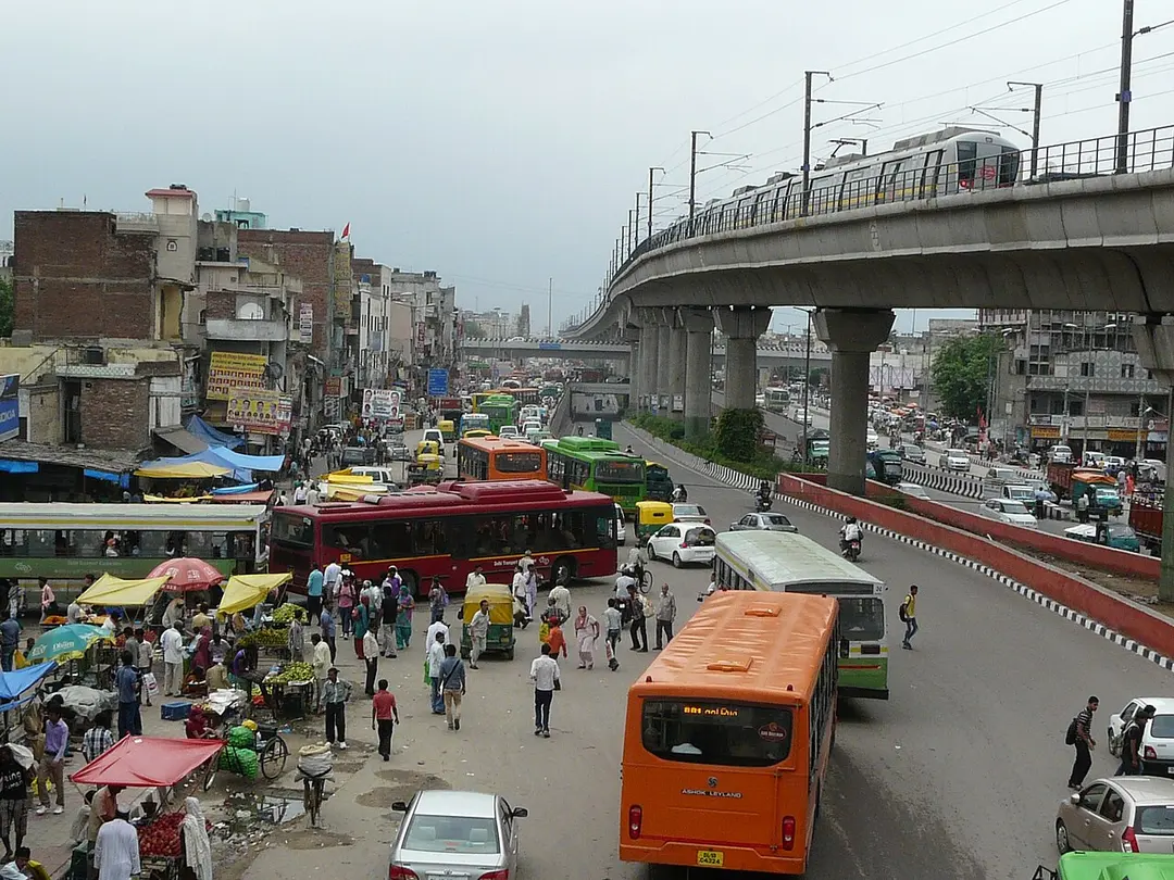 Azadpur (Pink Line)