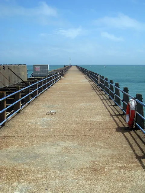 Newhaven East Pier Light