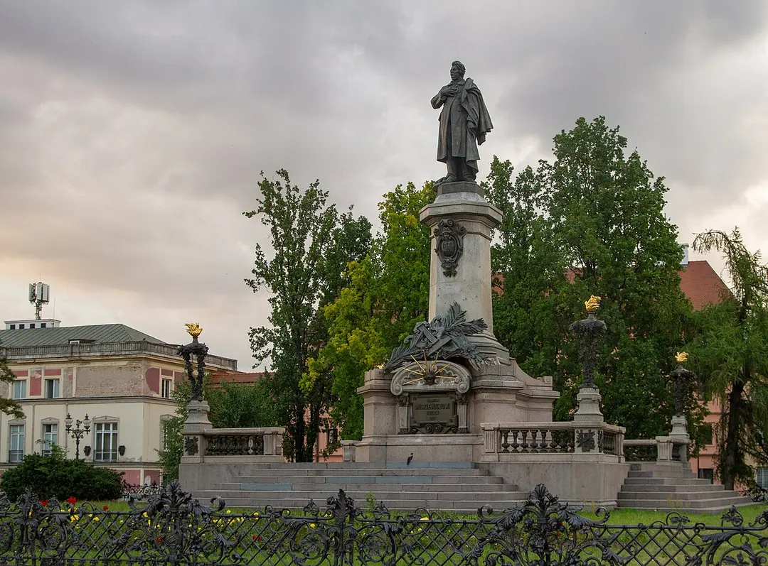 Adam-Mickiewicz-Denkmal