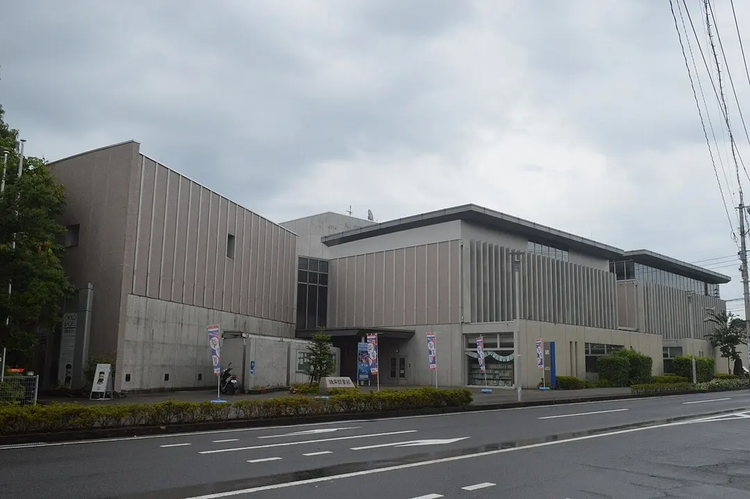 諫早市立諫早図書館