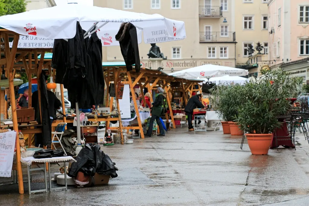 Kajetanerplatz