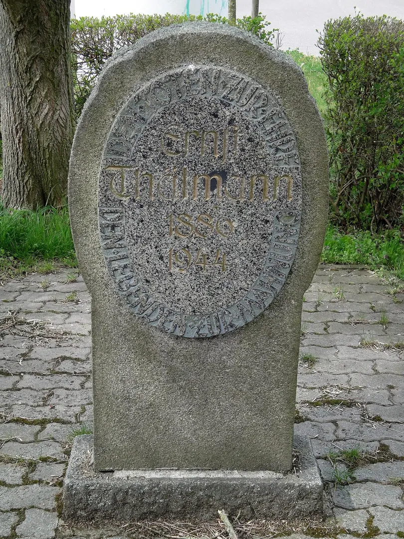 Ernst-Thälmann-Denkmal