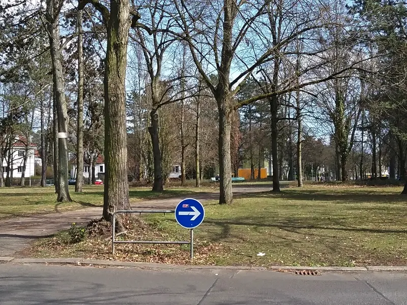 Heinrich-Mann-Platz
