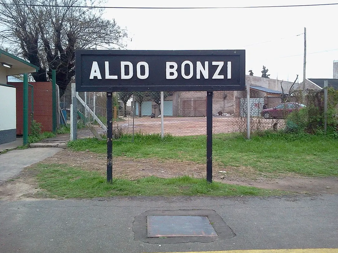 Bahnhof Aldo Bonzi
