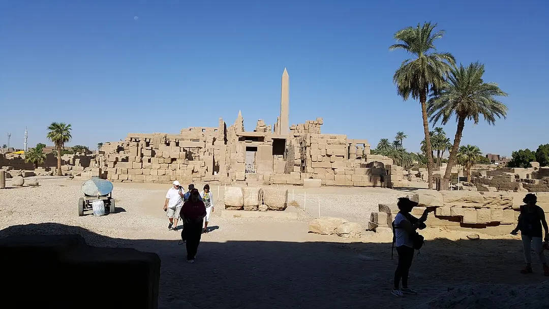Middle Kingdom Courtyard
