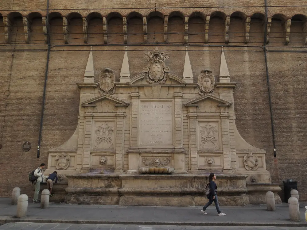 Fontana vecchia