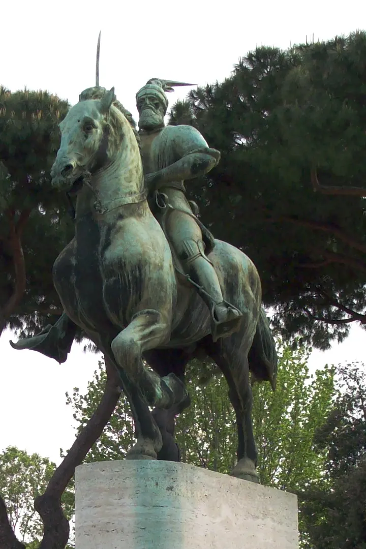 Monument to Scanderbeg