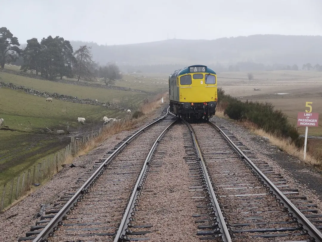 Broomhill railway station