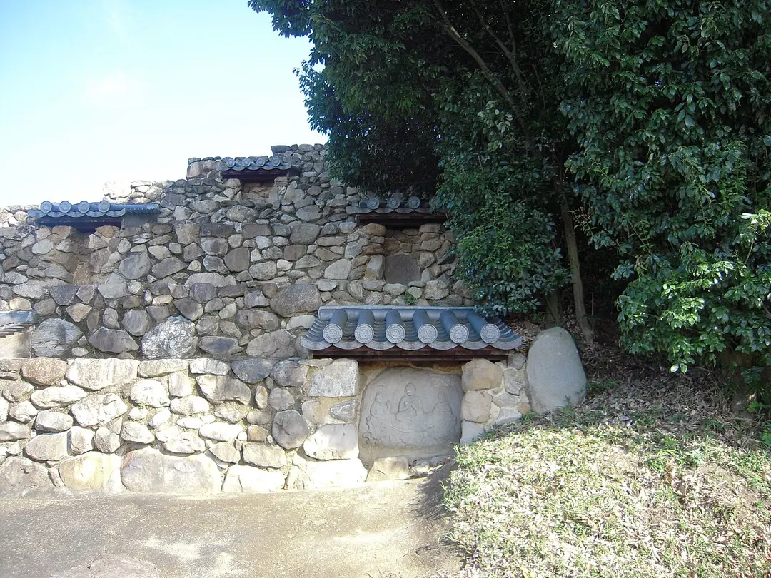 頭塔 (Zuto Tower)
