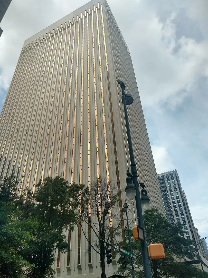 400 South Tryon