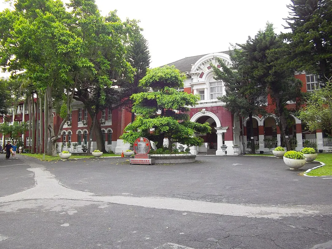 自強樓（市定古蹟-原台南高等女學校本部）