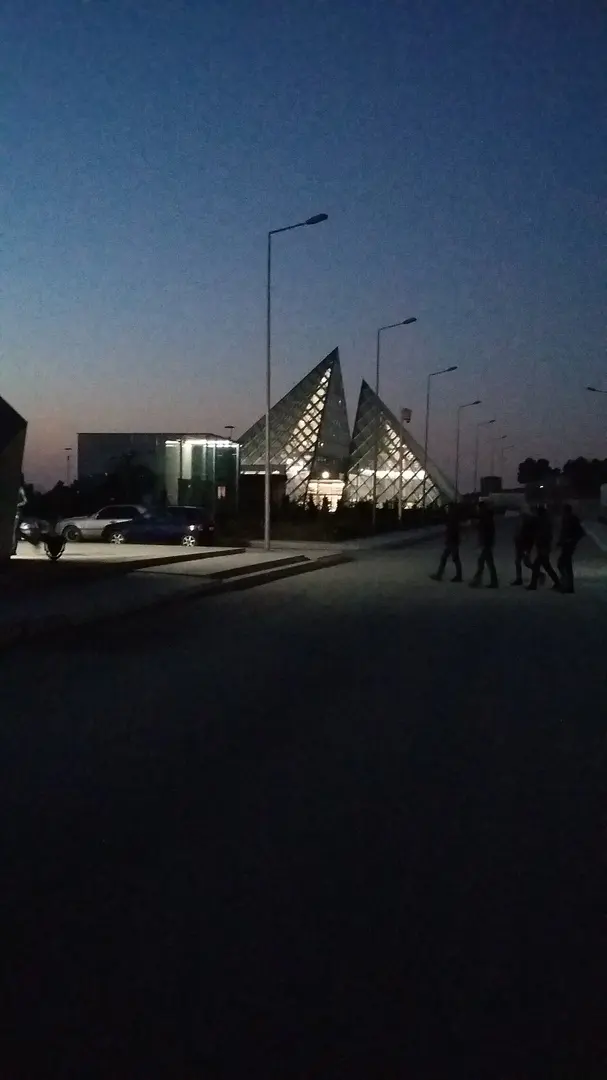 Avtovağzal Metro Stansiyası