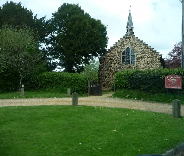 Saint James, Alderholt