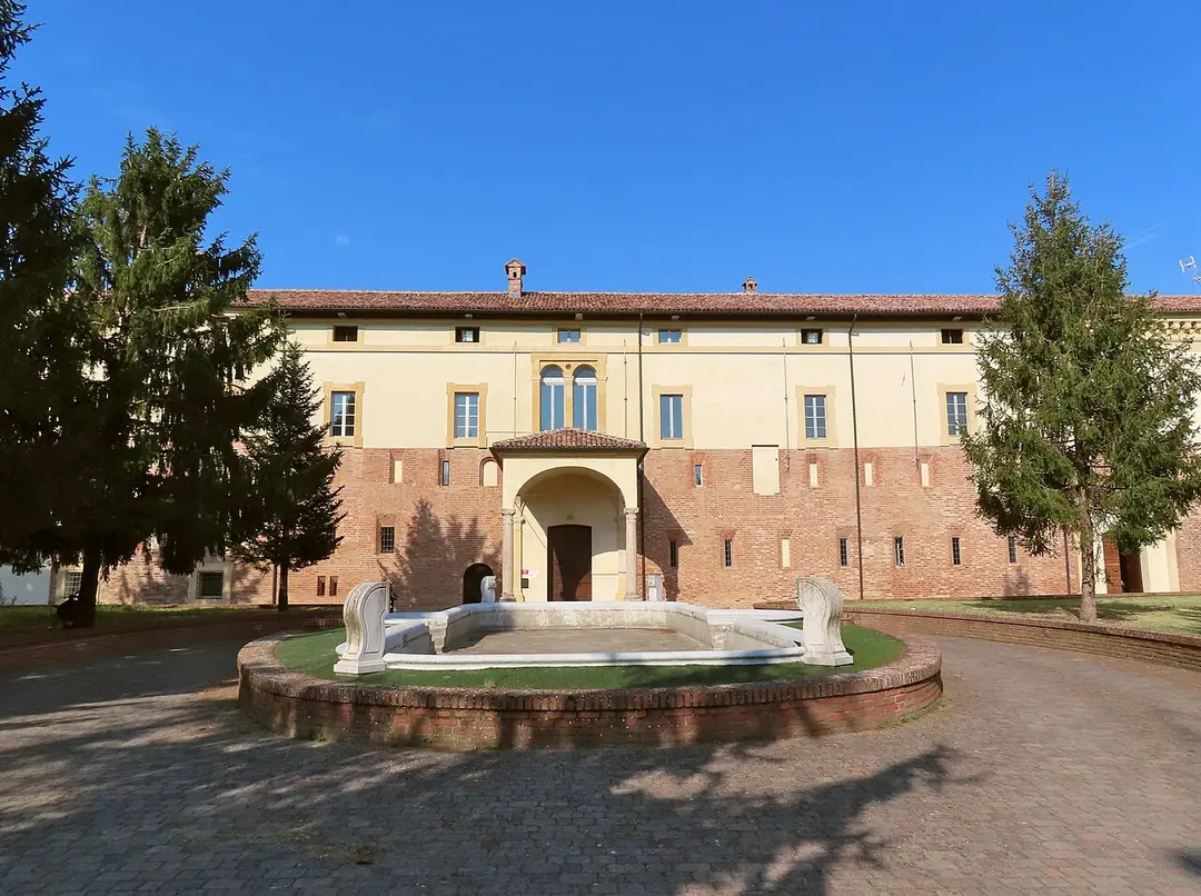 Abbazia di Chiaravalle della Colomba